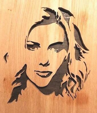 Twój portret w drewnie w tym stylu