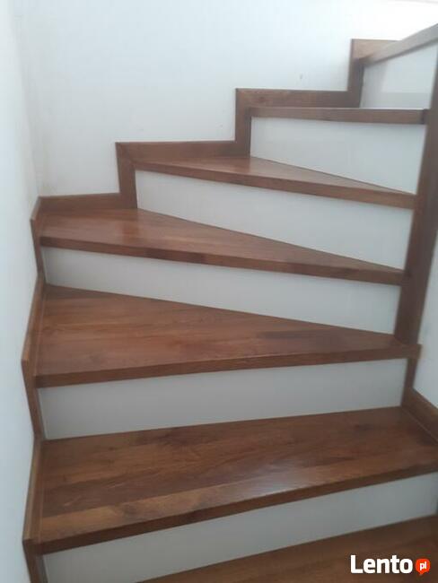 Schody drewniane, trepy, stopnie, cyklinowanie podłóg