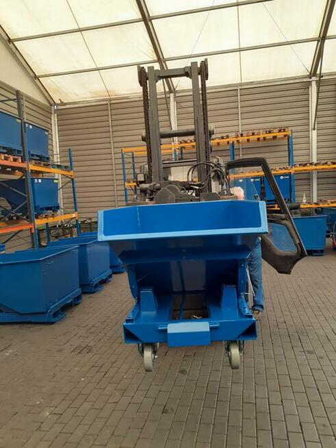 Kontenerek do widlaka pod CNC 300 L koliba