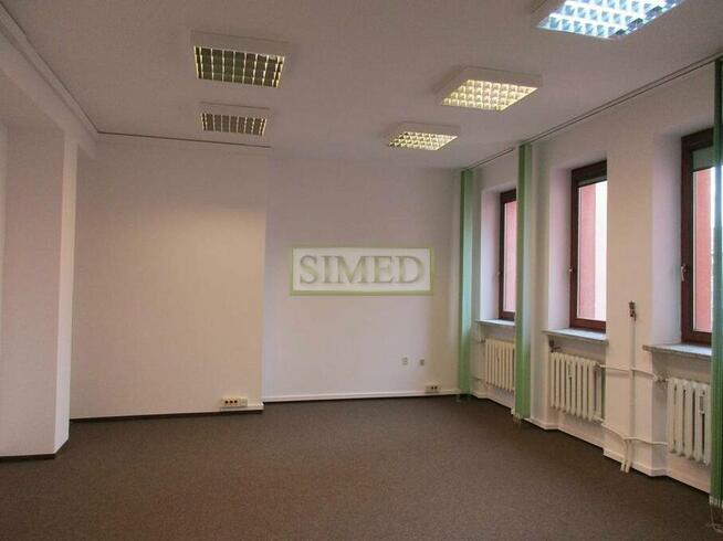 Dostęp 24h , parking , recepcja , ochrona Wola