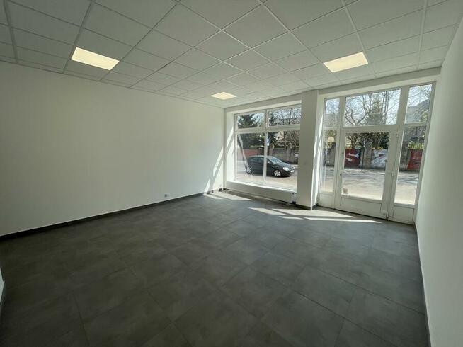 Sklep, salon, gabinety, biuro. Atrakcyjny lokal po remoncie