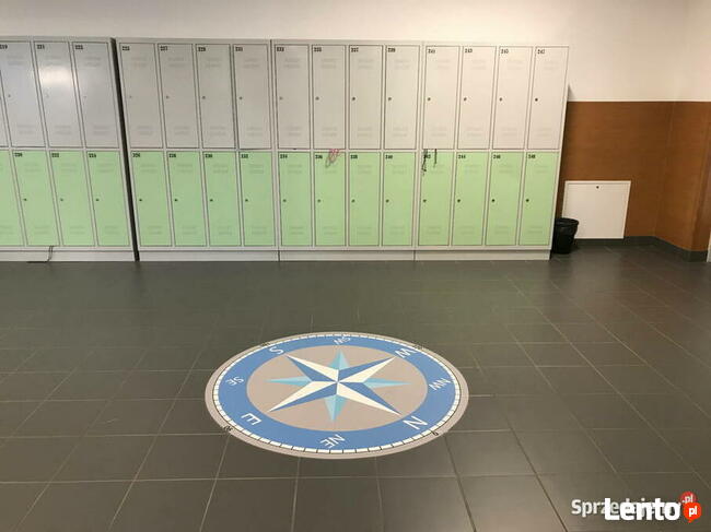 Kompas - gry korytarzowe, naklejki podłogowe od Strefy Gie