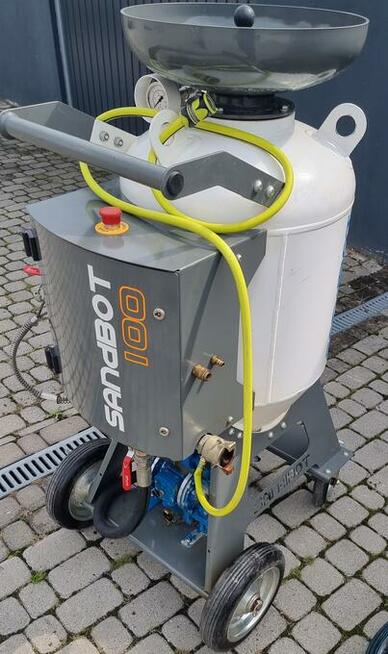 Hydropiaskarka SandBOT 100 plus osprzęt Cena netto 21000
