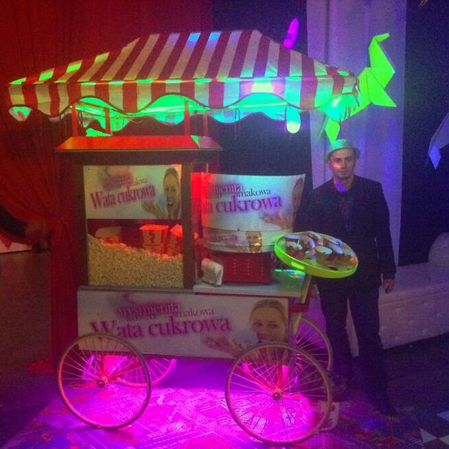 Wynajem Stoisk z Popcornem i Watą Cukrową