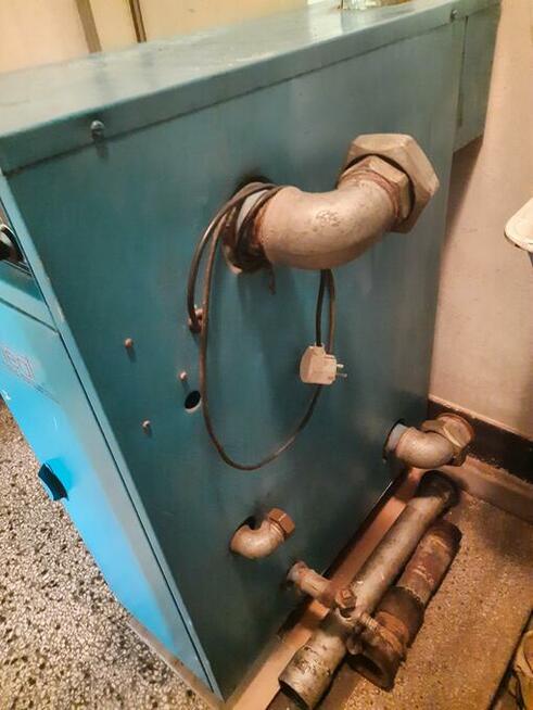 Piec kocioł grzewczy gazowy stojący typu HEAT