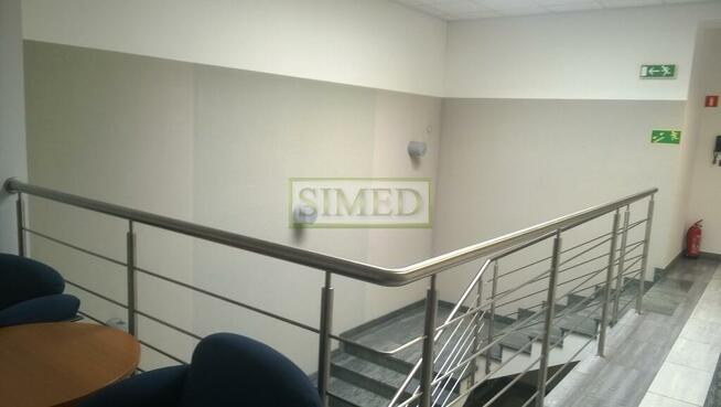 Biurowiec , 1300 m 2 , biuro, usługi , Praga