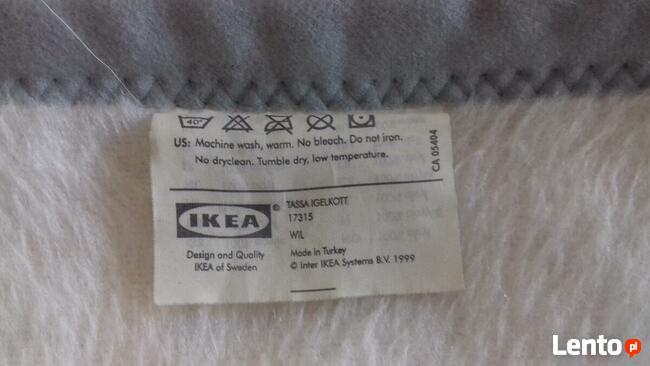 Kocyk mały akrylowy, bardzo miękki, tanio sprzedam