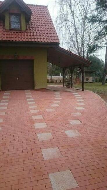 Układanie kostki brukowej