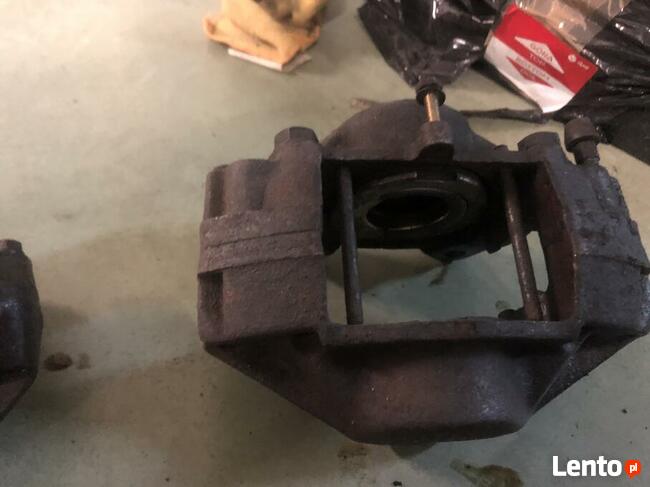 Zaciski hamulcowe do Mercedesa 126Sec