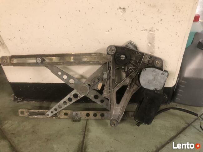 Podnośnik szyby lewy przód Mercedes 126sec