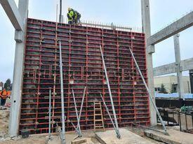 Budowy od podstaw, konstrukcje betonowe, mury oporowe