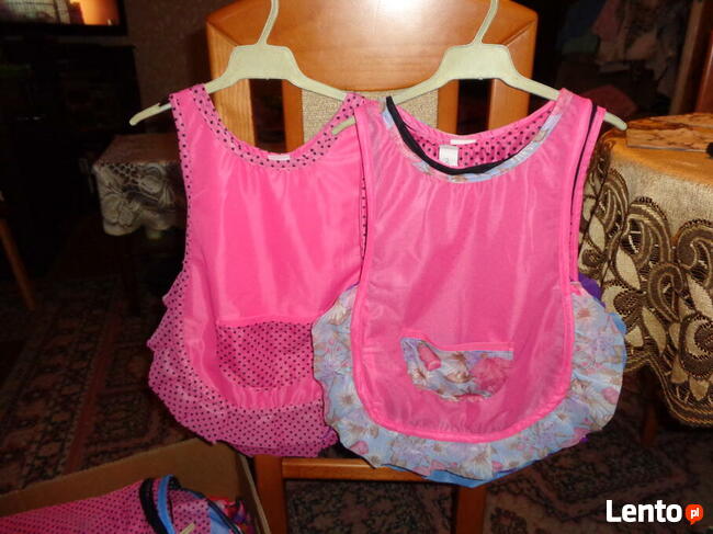 Fartuszek nowy do przedszkola granatowy w groszki