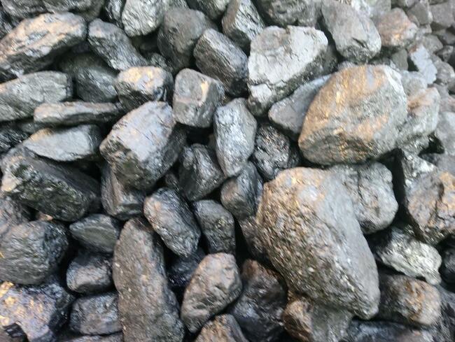 Polski węgiel typu orzech.