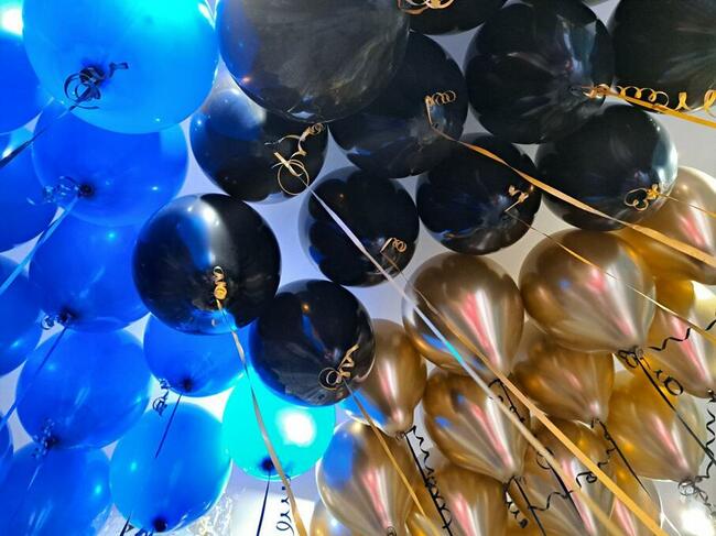 Napełnianie balonów helem