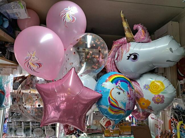 Napełnianie balonów helem