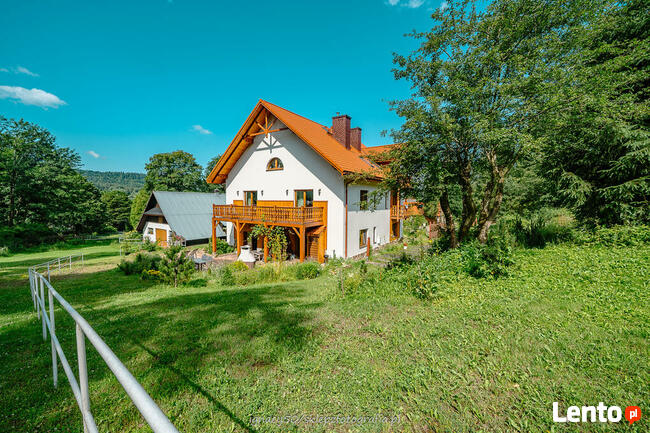 Sprzedam piękną posiadłość ze stadniną koni