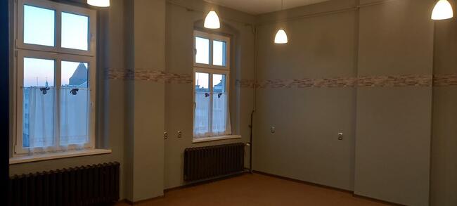 Wynajmę lokale użytkowe Legnica - centrum miasta - Rynek 9