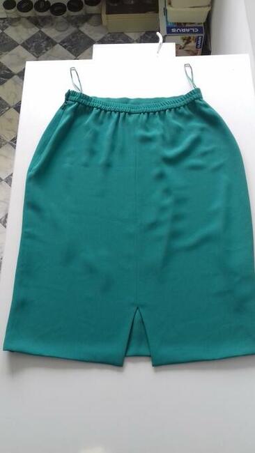 Spódnica zielona do kolan, do sprzedania