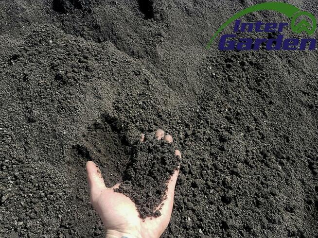 Czarnoziem ziemia ogrodowa pod trawnik warzywa rośliny