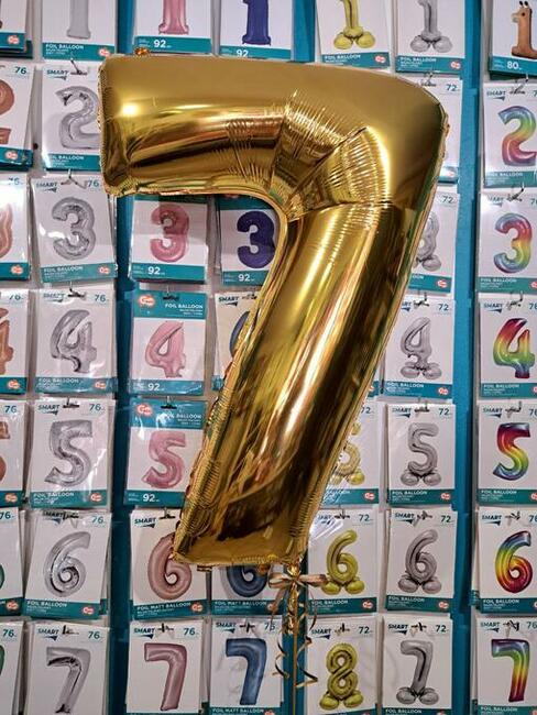 Napełnianie balonów helem