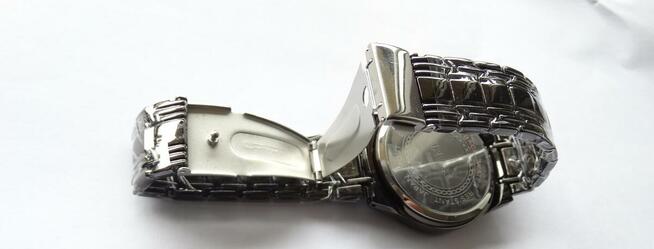 Klasyczny zegarek męski czarna bransoleta datownik