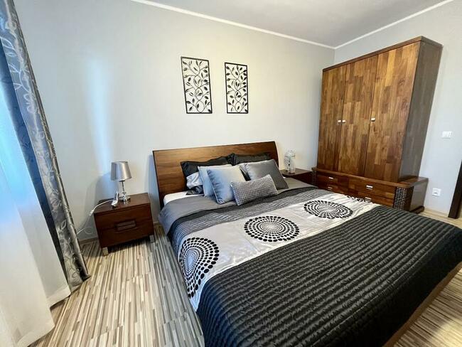 Wynajmę mieszkanie 2 pokoje 55m2 Wola ul. Radziwie Warszawa