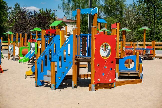 Drewplac - producent placów zabaw z atestem