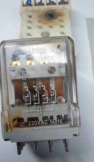 Przekaźnik R15 4PDT 10A 250 AC 50Hz