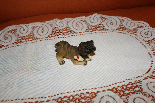 Figurka pies buldog ceramika PRL