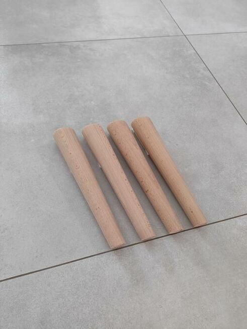 noga stożek sośna pochyła nóżka nózki dewno