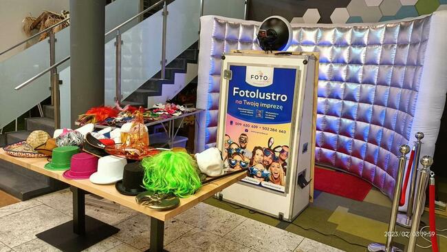 Fotobudka 360, Fotolustro