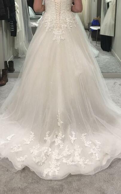 Nietuzinkowa suknia ślubna z gratisami