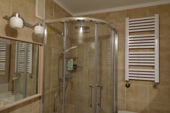 Niezależne 1 pokoj – 3 min metro Stokłosy