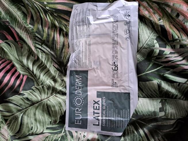 Sprzedam rękawiczki chirurgiczne bezpudrowane