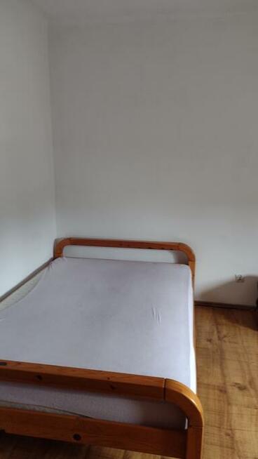 Pokój dla dziewczyny pracującej lub studentki Szopena