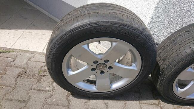 Aluminiowe felgi z oponami Mercedes Viano