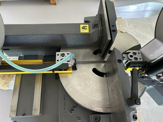 Przecinarka taśmowa Bomar Ergonomic 320.258 DG