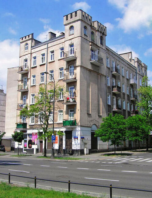 Kamienica Ząbkowska 37 - Koneser studio z antresolą w pełni