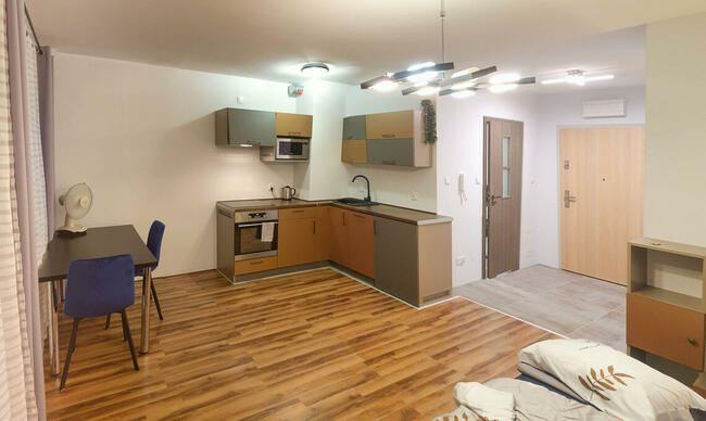 Mieszkanie 35m własna kuchnia, łazienka NOWE z m. postojowym