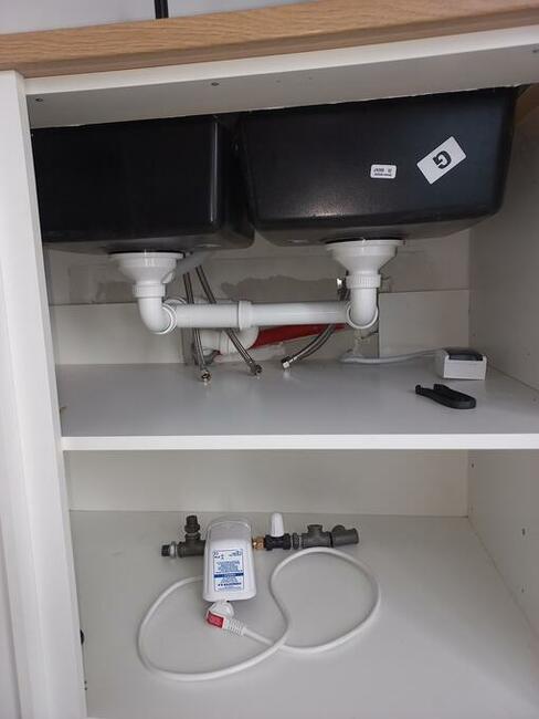 Złota Rączka reperacje, montaże skręcanie mebli