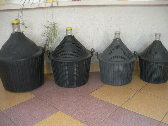 Balon do wina 15L w koszyczku, gąsior, wino, baniak, dymion,
