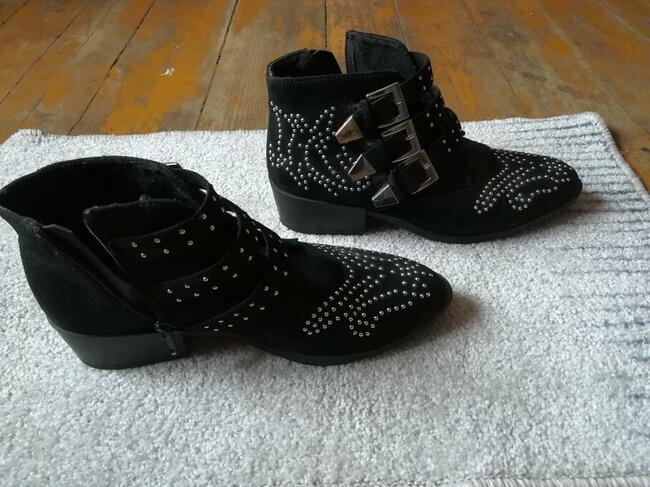 Botki damskie 39 czarne z cekinami
