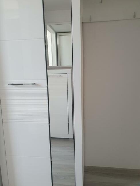 Wynajmę mieszkanie 2 pokojowe z łazienką l