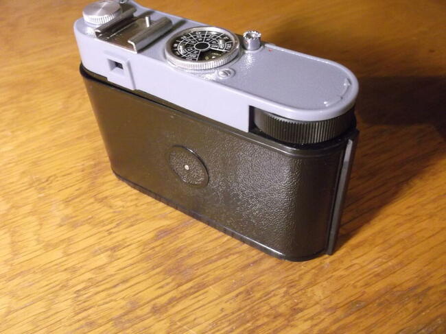 Kultowy aparat foto Smiena 8