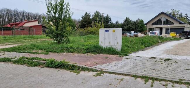 Piękna działka pod zabudowę jednorodzinną 800m2