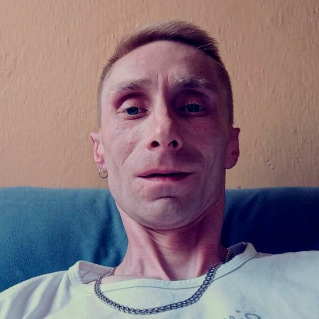 Szukam dziewczyny do stałego i poważnego związku