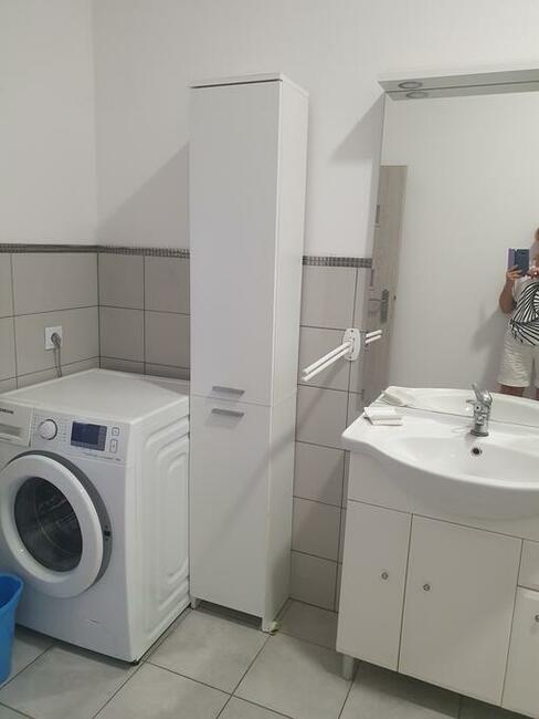 Wynajmę mieszkanie 2 pokojowe z łazienką l