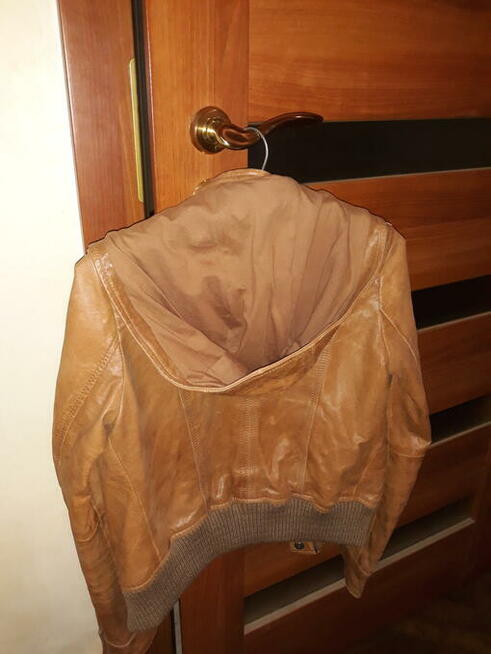 Damska kurtka skórzana CHICOREE.