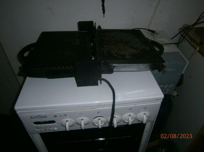 Gril elektryczny z regulacją temp.TANIO !! +kuchnia gazowa .