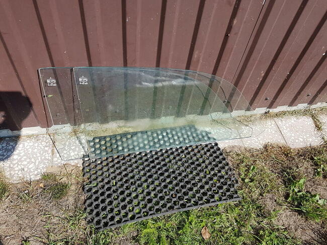 Części do sam.Syrena 105 Rozrusznik do Łady Samary